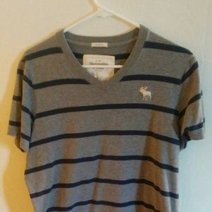 Abercrombie short sleeve. Large (muscle)